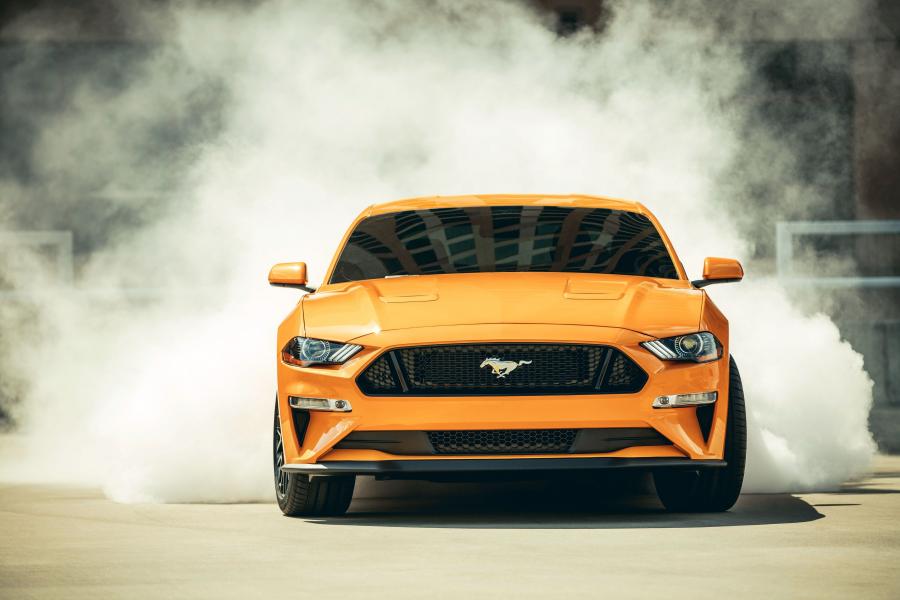  Ford Mustang GT Fastback 2017 года  (NA) (фото 32 из 40)